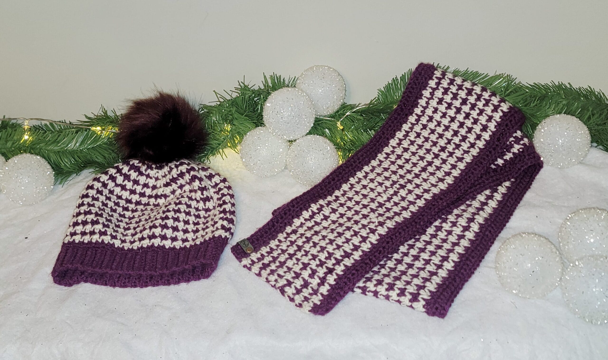 Cozy Reset Bundle : Scarf & Hat Set - Houndstooth - Image 1